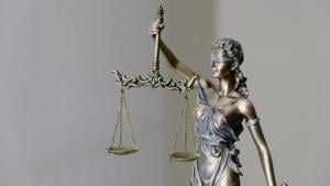 Illinois quick hits: Foreign national indicted for fraud; Chicago Public Schools budget approved