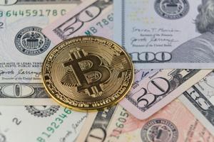 Pritzker signs cryptocurrency bills, sparking debate over protection, innovation
