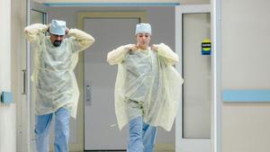 Feds criticized for excluding health care from student loan caps