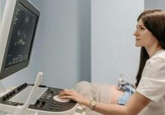 Pregnancy centers ‘crucial’ to national safety net, provide over $452M to families in 2024