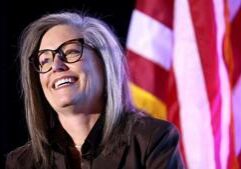 WATCH: Arizona governor's State of State stresses economy