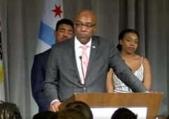 Illinois politicians claim cautious win in birthright citizenship ruling