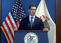 Giannoulias ramps up campaign for state regulation of auto premiums