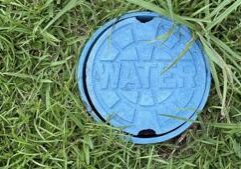 Illinois lawmaker promotes welfare water aid bill as critics raise concerns over federal expansion