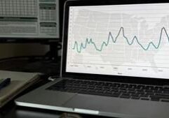 Illinois Quick Hits: Unemployment numbers rise; Champaign job growth continues