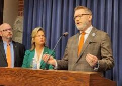 New Illinois youth center begins housing youth in Lincoln